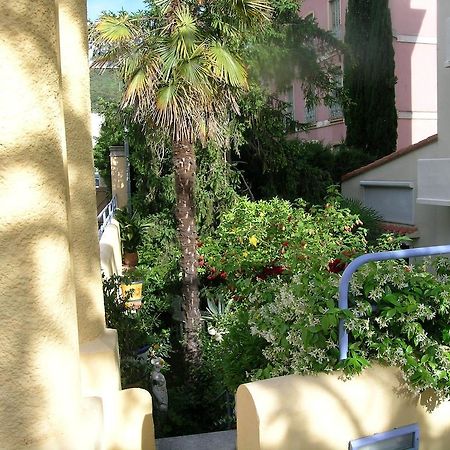 Hotel La Pergola アメリ・レ・バン・パラルダ エクステリア 写真